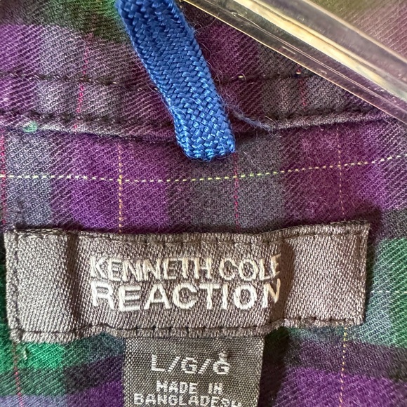 Kenneth Cole Reaction Green and Purple Casual Button Down Shirt - Picture 3 of 3